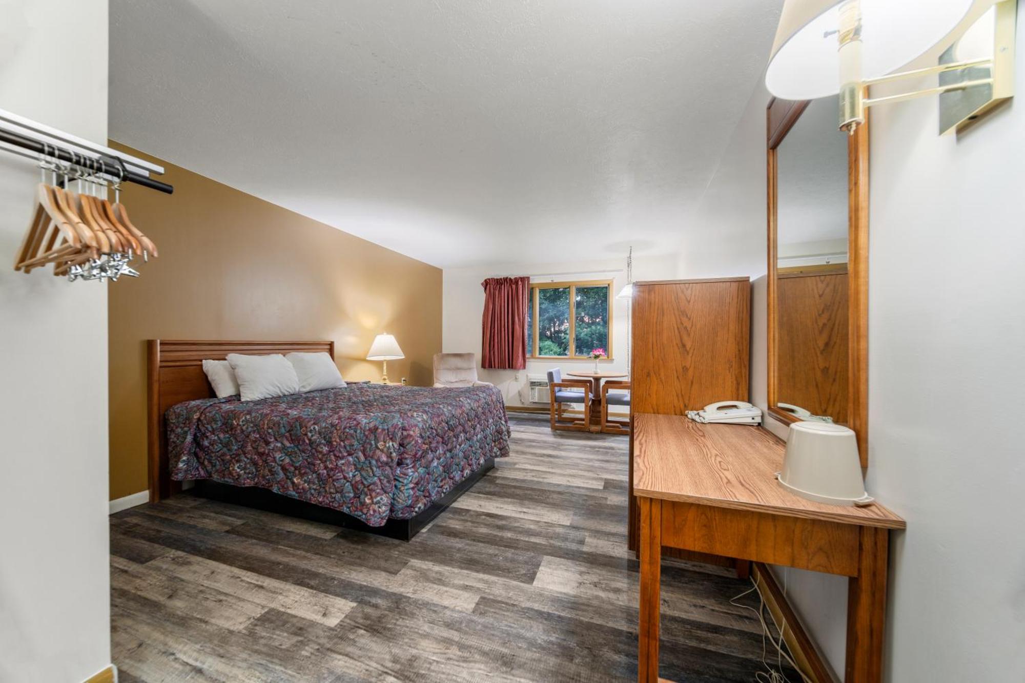 Executive Inn Cass City Екстериор снимка